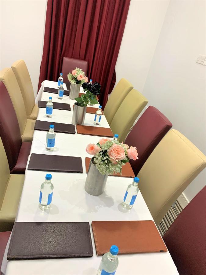 Green View Hotel Near دارتفورد المظهر الخارجي الصورة